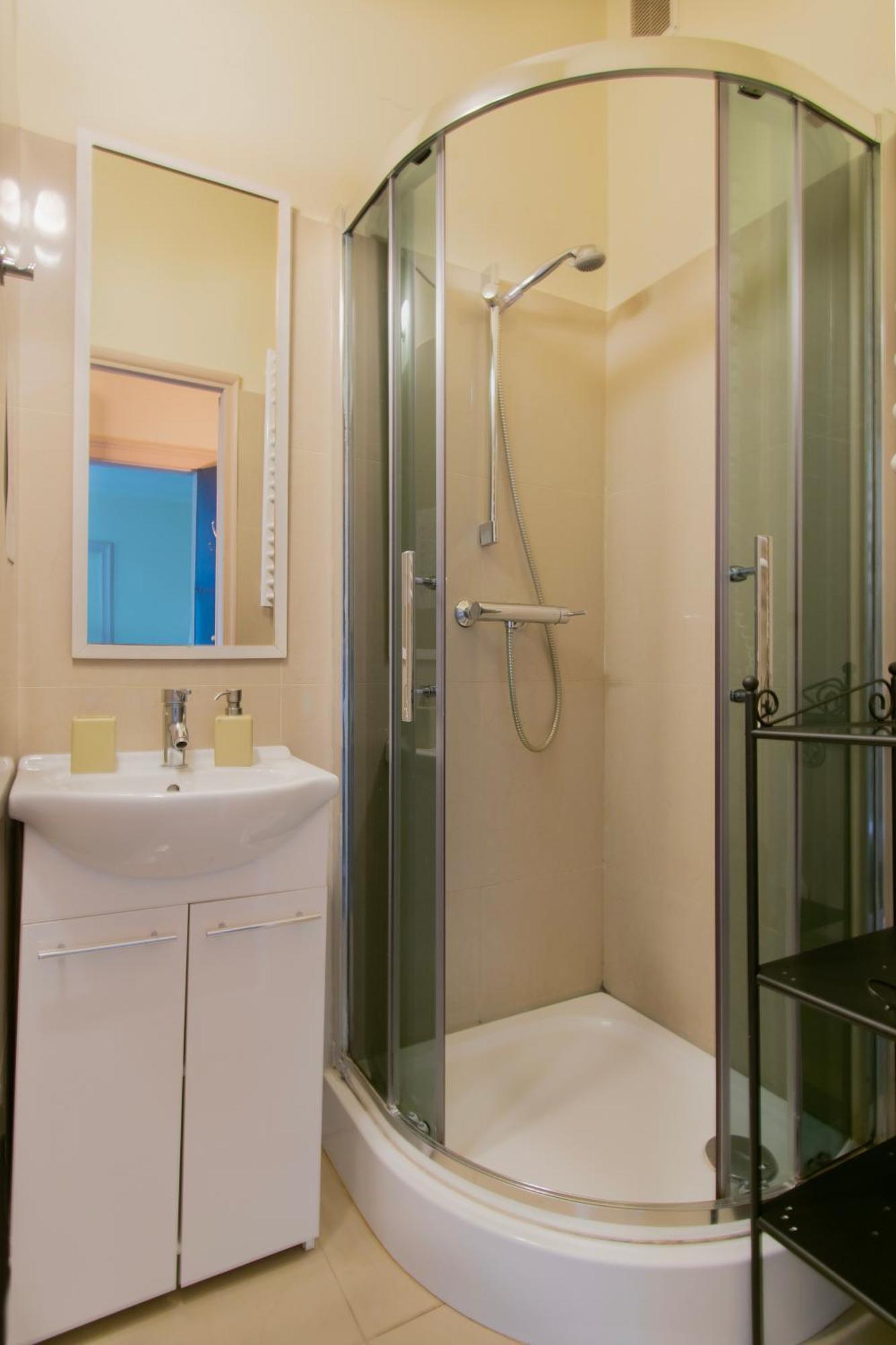 Prestige Location Apartments Pijarska Street Краков Экстерьер фото