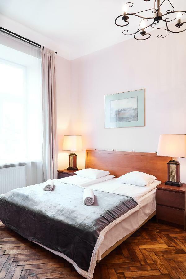 Prestige Location Apartments Pijarska Street Краков Экстерьер фото