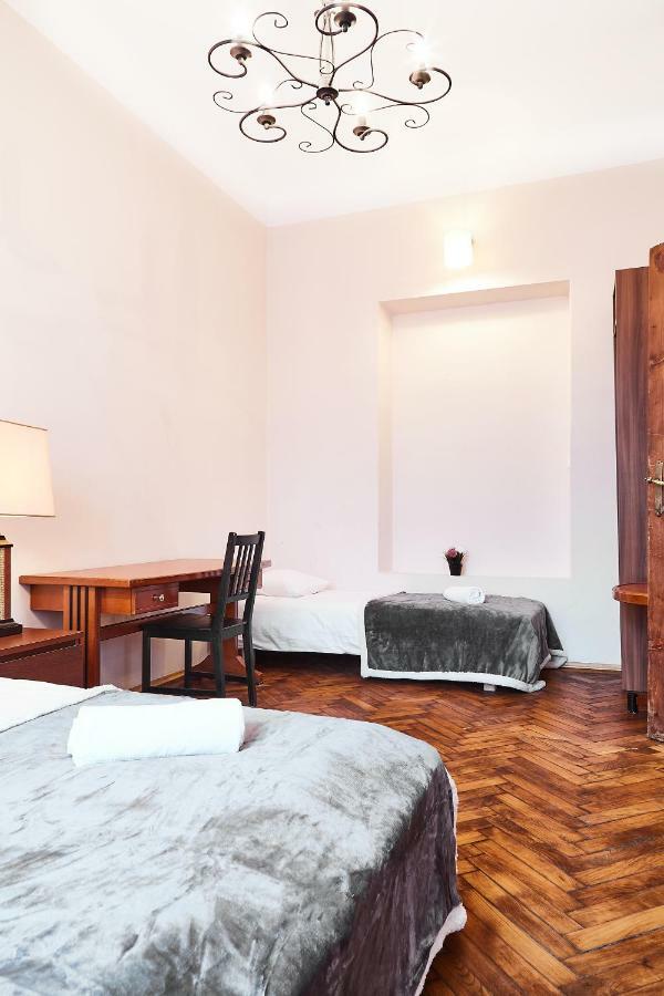 Prestige Location Apartments Pijarska Street Краков Экстерьер фото