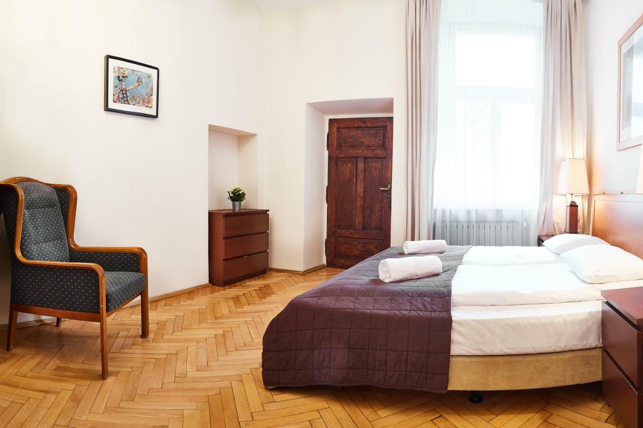 Prestige Location Apartments Pijarska Street Краков Экстерьер фото